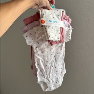 Carter’s 5-Piece Onesie & Pants Set